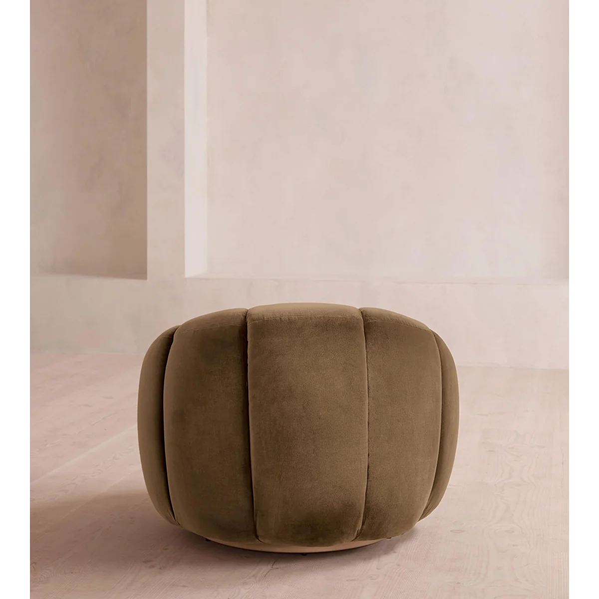 Garret Chair, Velvet, Truffle, UK – image 5