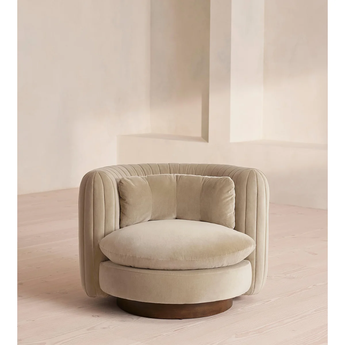 Vivienne Armchair, Velvet, Oyster, UK – image 3