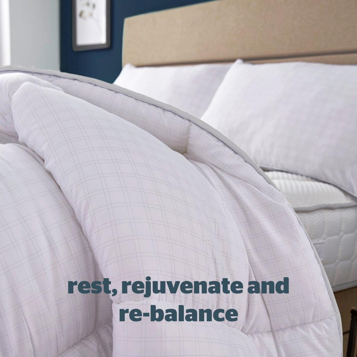 Silentnight Rebalance 10.5 Tog Duvet - Kingsize – image 5