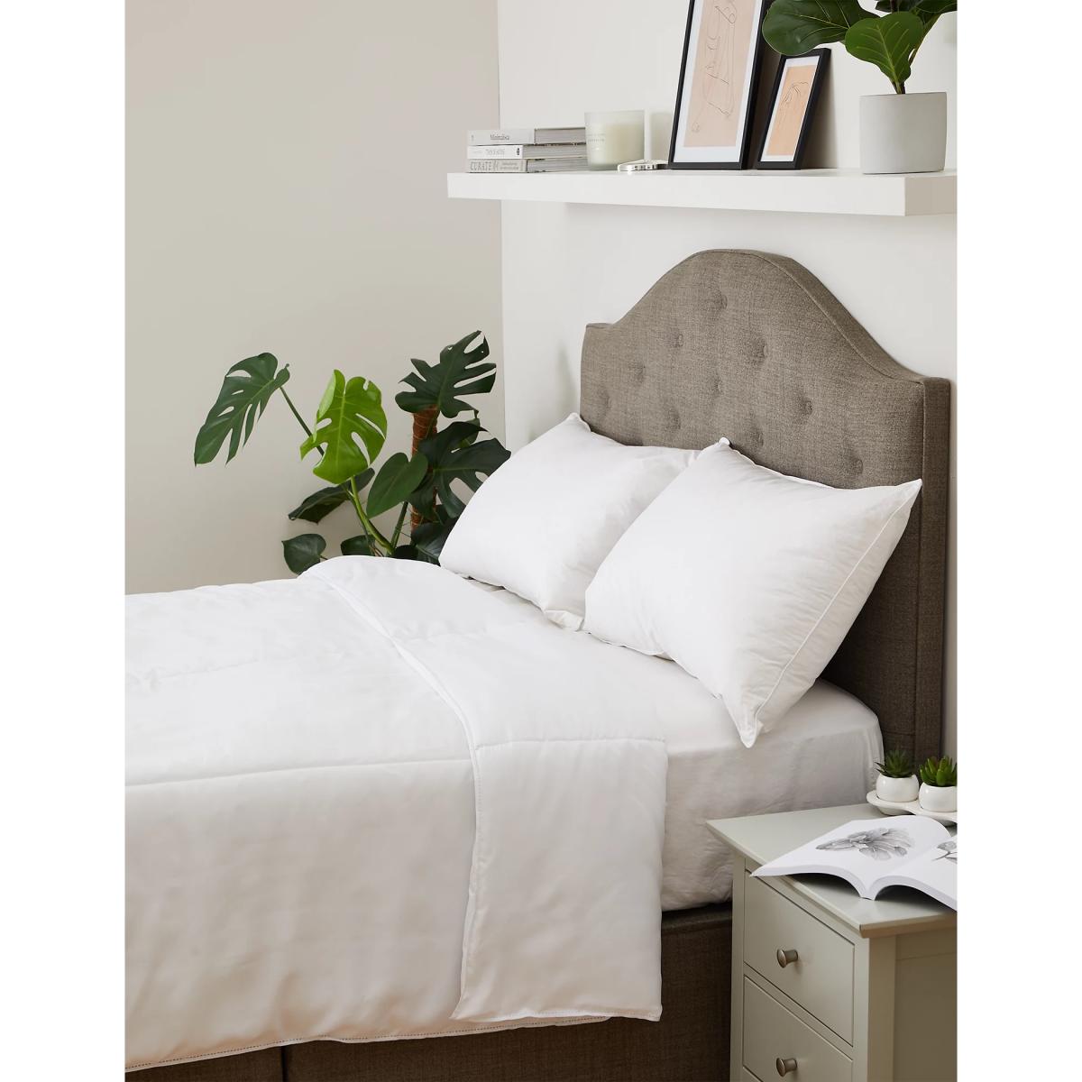 M&S Fresh & Cool 4.5 Tog Duvet - 5FT - White, White – image 2
