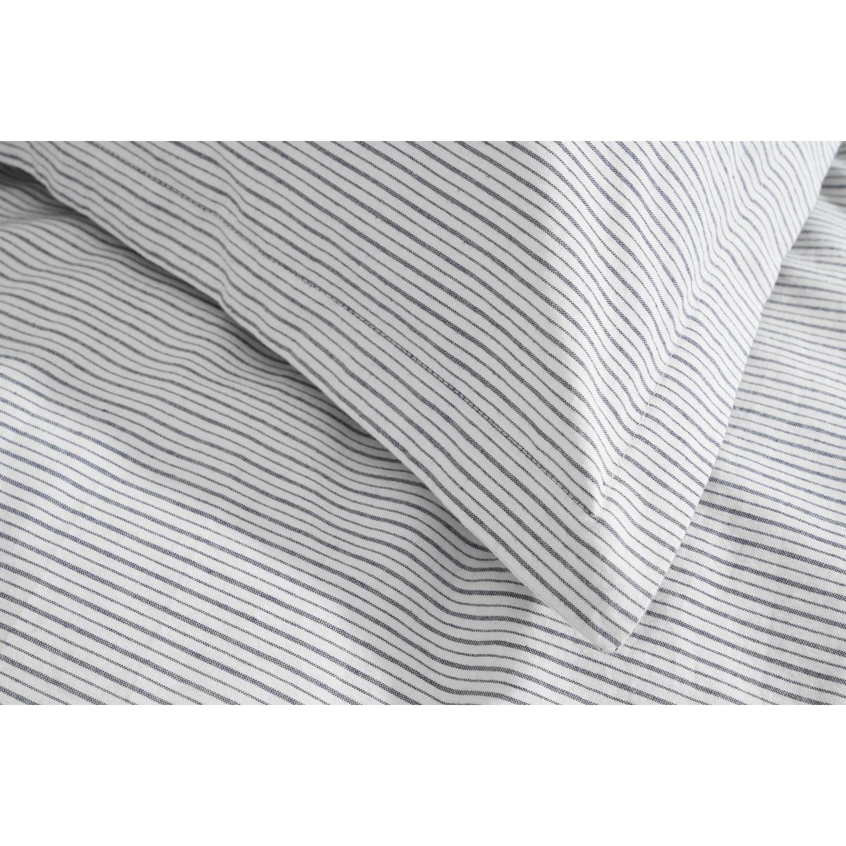 Laith 100% Organic Cotton Cover + 2 Pillowcases, King, Navy – image 5