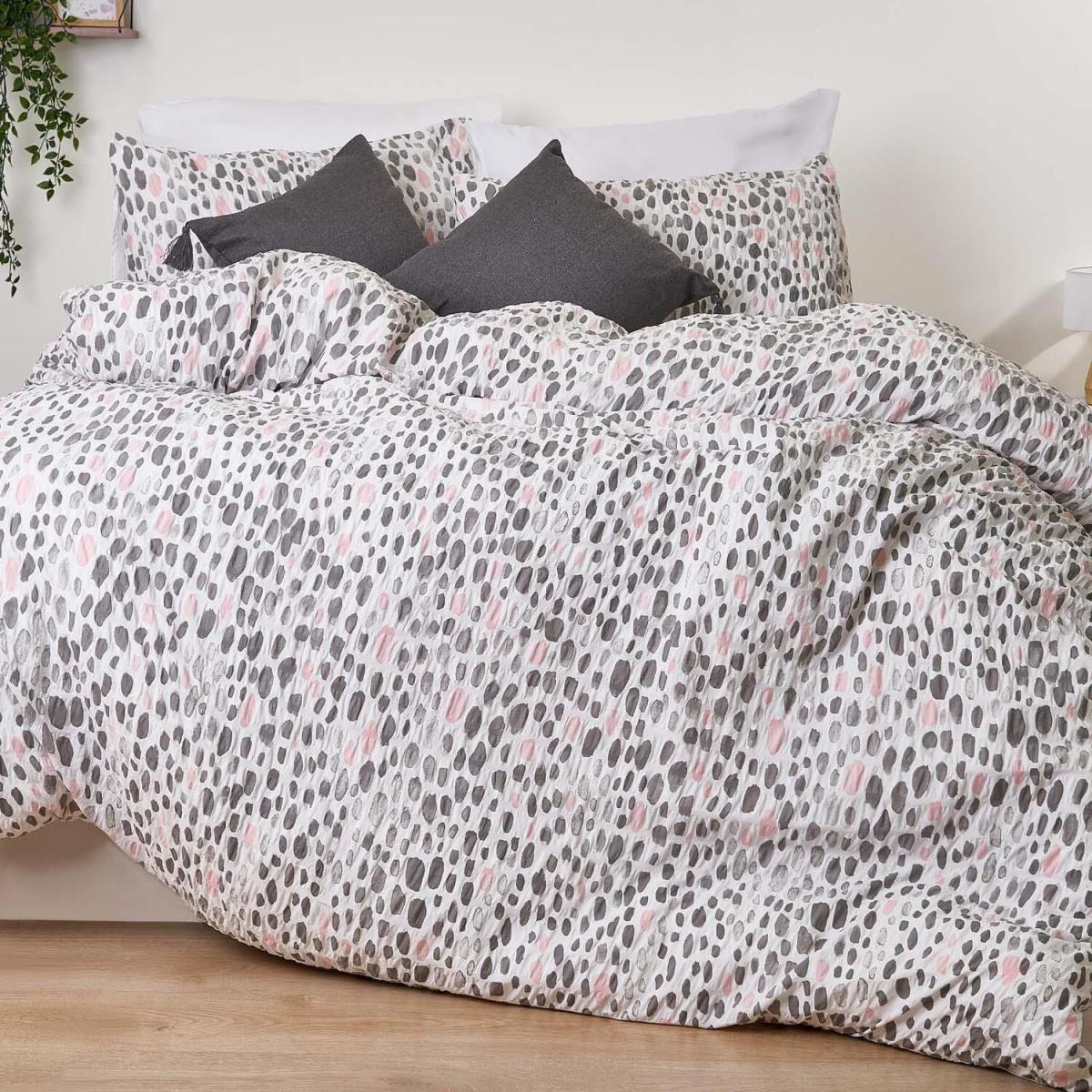 Dreamscene Dalmatian Spots Print Seersucker Duvet Set - Pink / King size – image 4