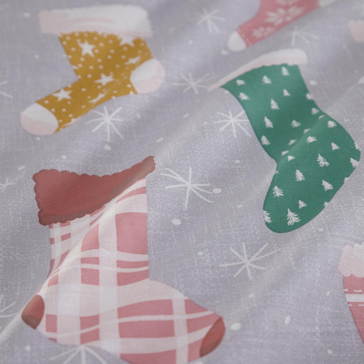 Christmas Stockings Reversible Kingsize Duvet Set - Christmas Stocking Kingsize Duvet Set – image 3