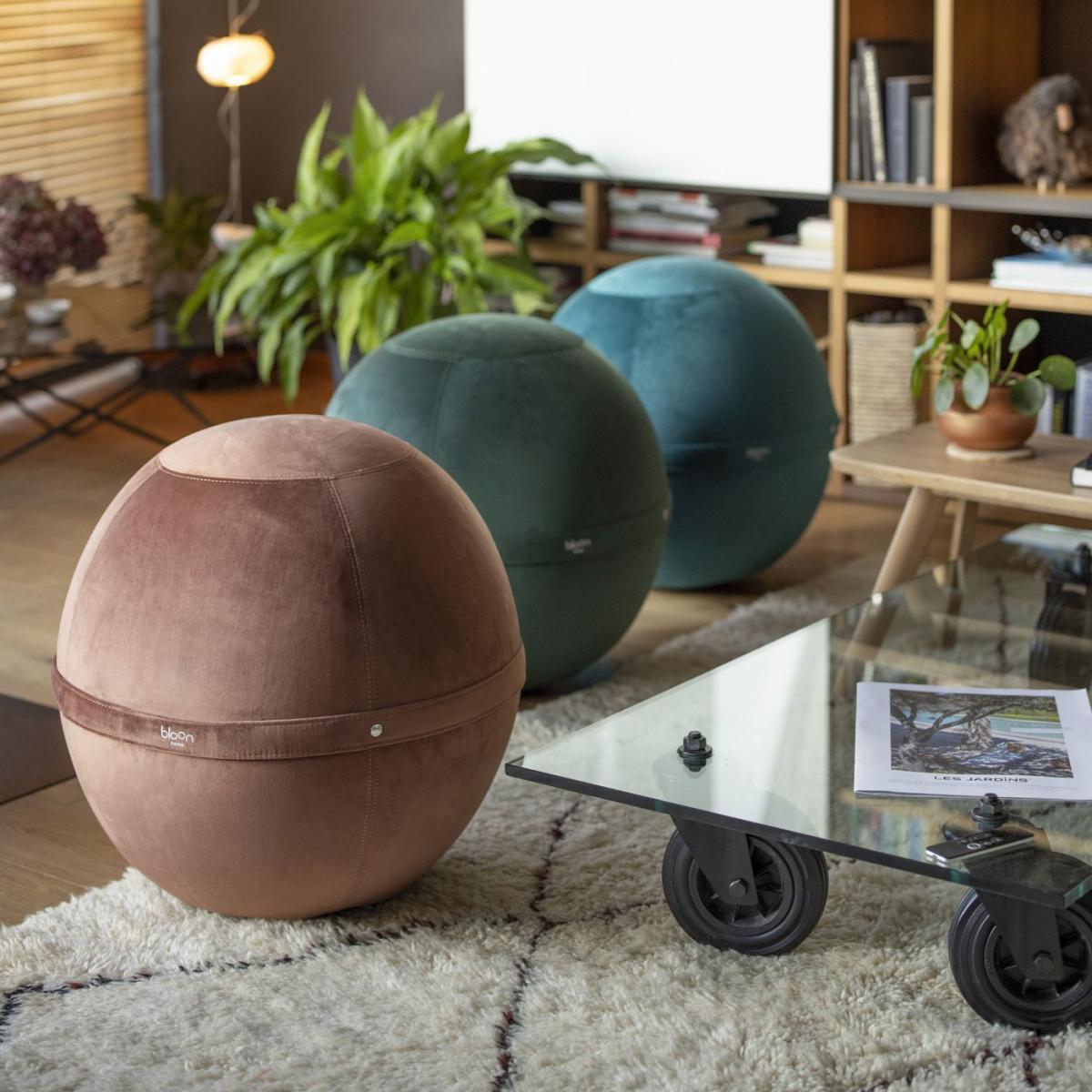 Sapphire Blue Velvet Bloon Seat L – image 4