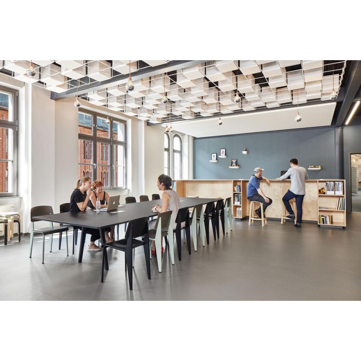 Standard Chair - / By Jean prouvé, 1934 - Metal & wood by Vitra Natural wood – image 3