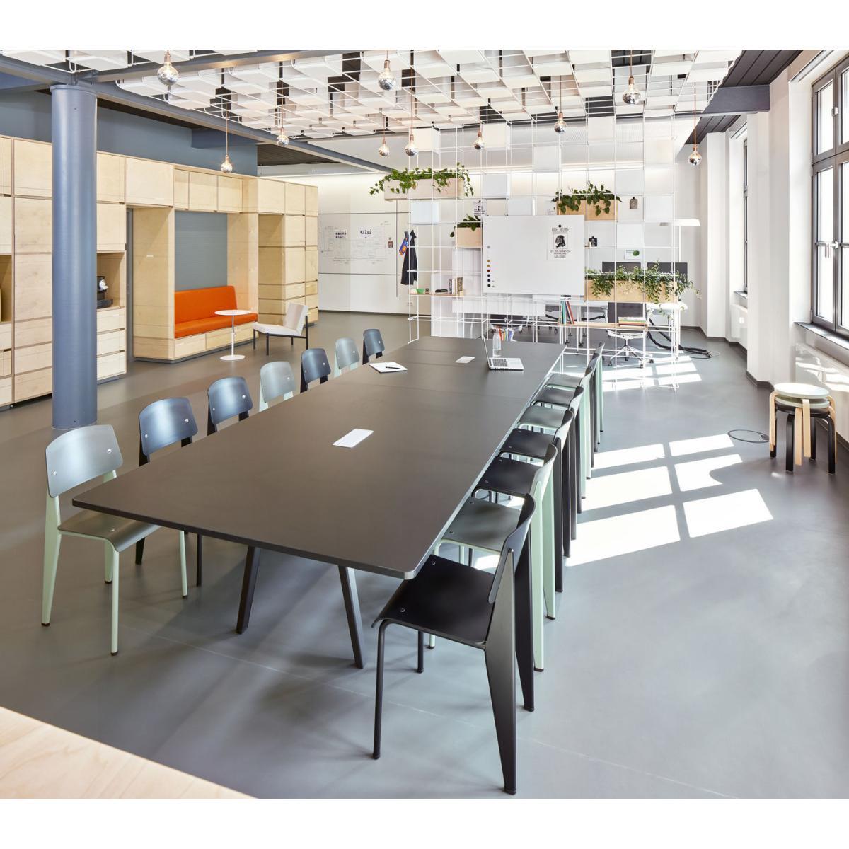 Standard Chair - / By Jean prouvé, 1934 - Metal & wood by Vitra Natural wood – image 4