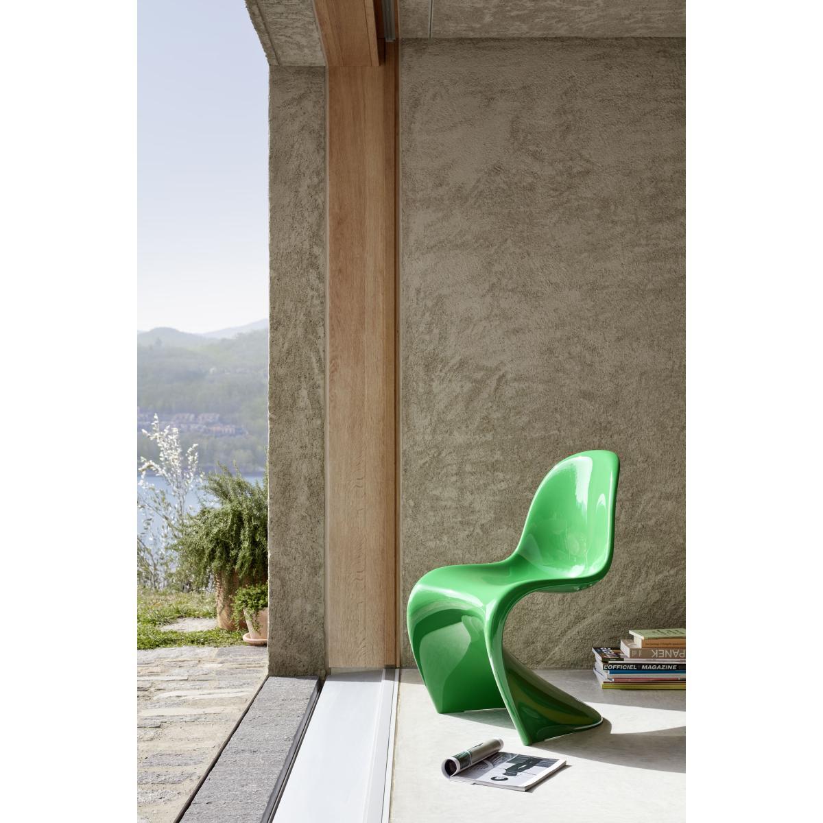 Panton Chair Classic Chair - / By Verner Panton, 1959 - Rigid polyurethane foam by Vitra Green – image 4