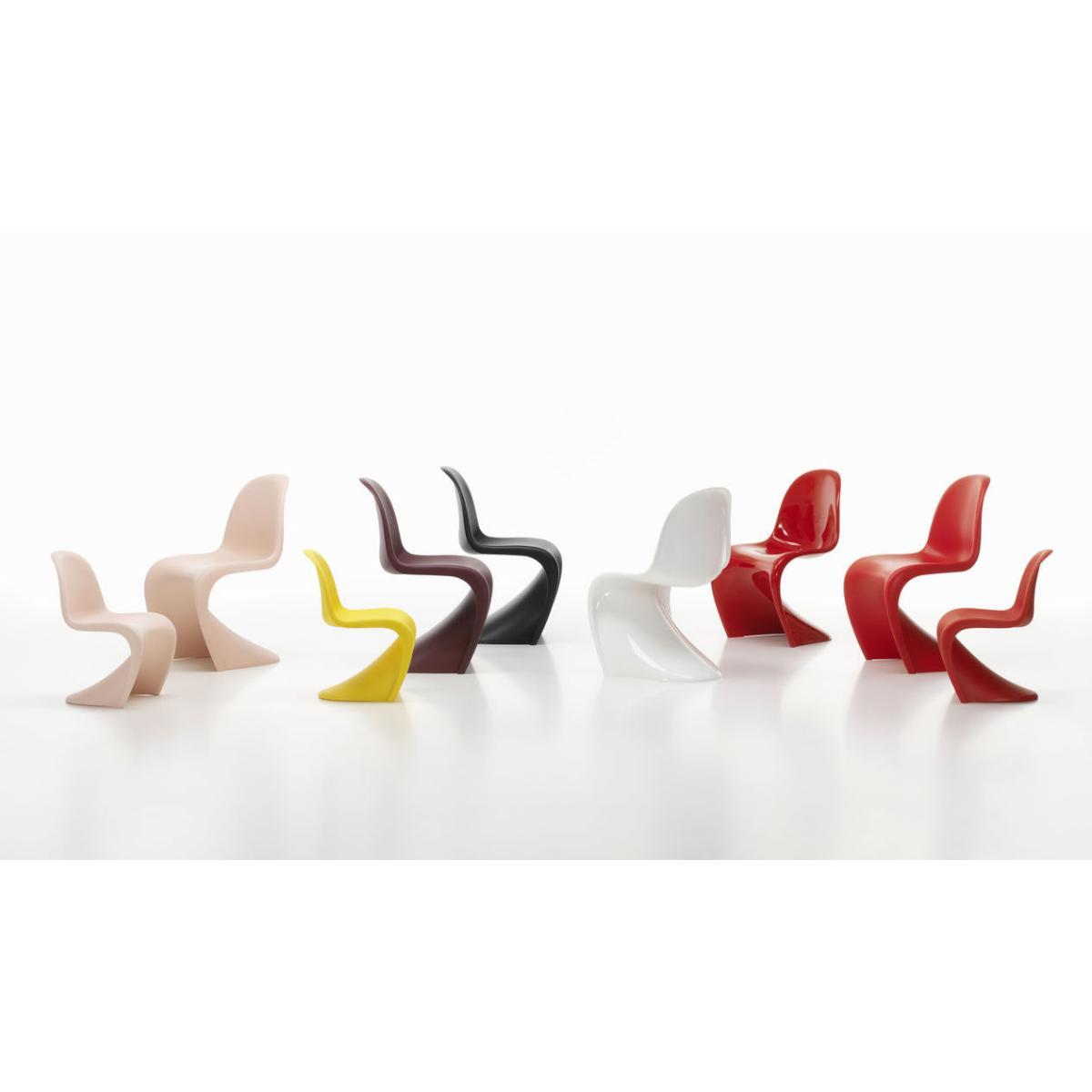 Panton Chair Classic Chair - / By Verner Panton, 1959 - Rigid polyurethane foam by Vitra Green – image 6