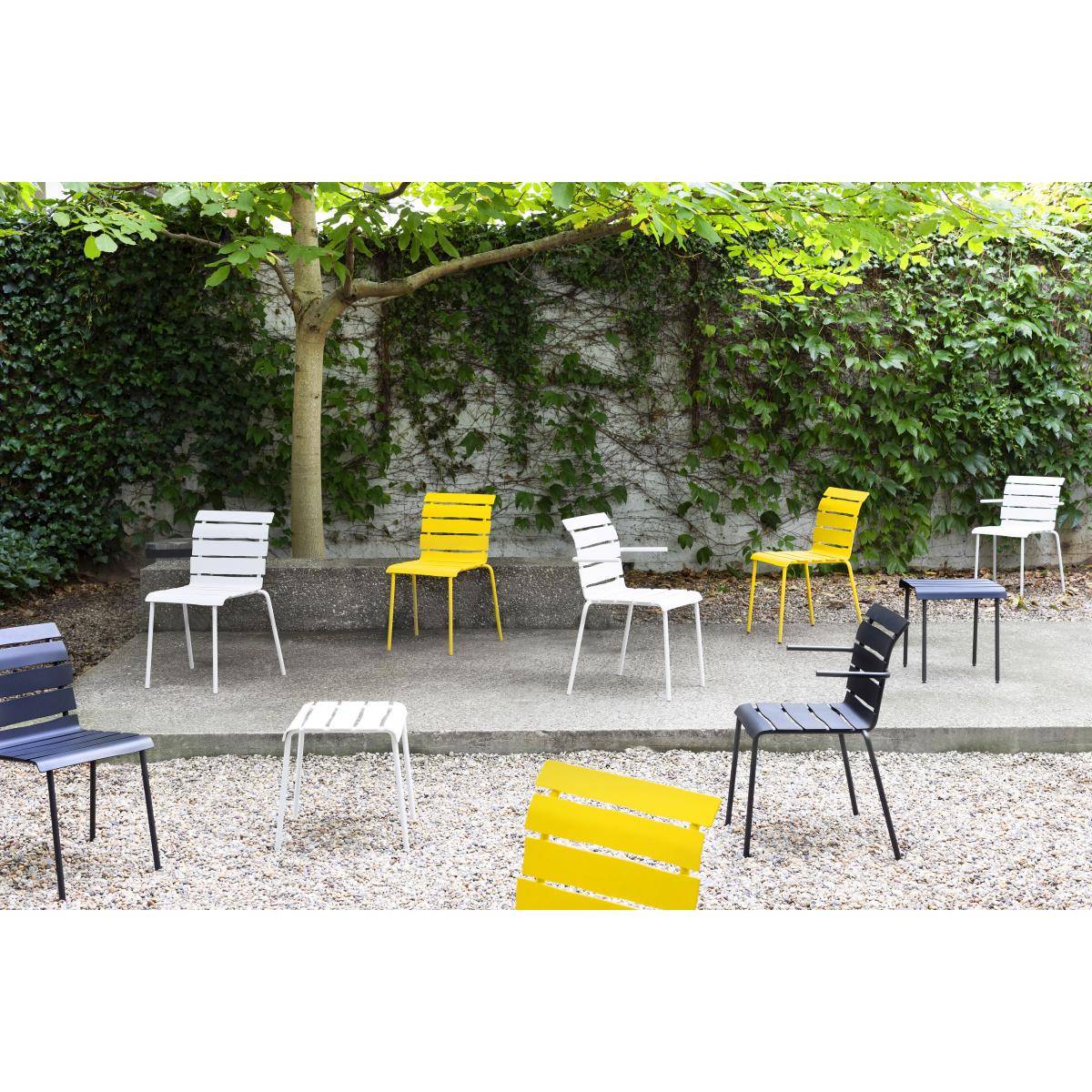Aligned Stacking chair - / By Maarten Baas - Aluminium by valerie objects White – image 6