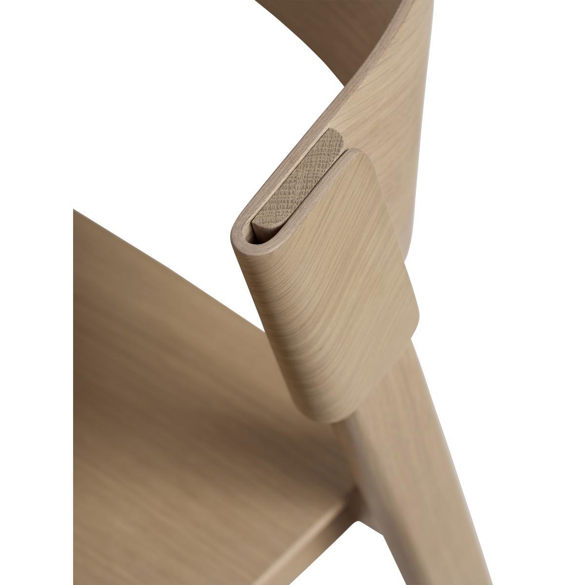 Cover Stacking chair - / Wood by Muuto Natural wood – image 4