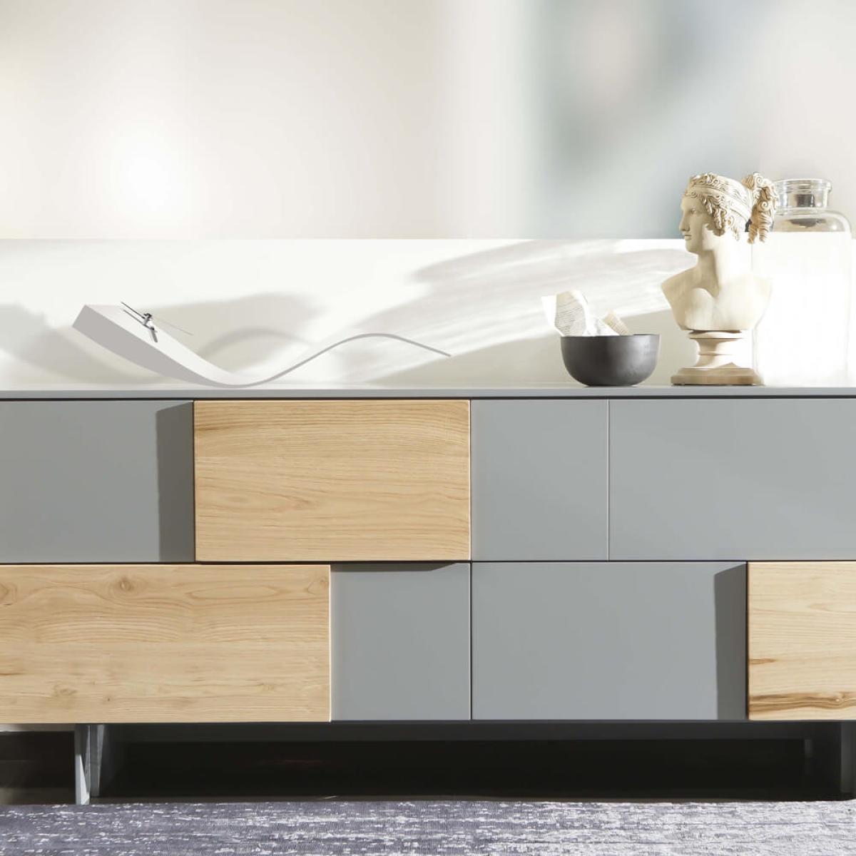 White Lacquered Finished Swing Table Clock – image 2