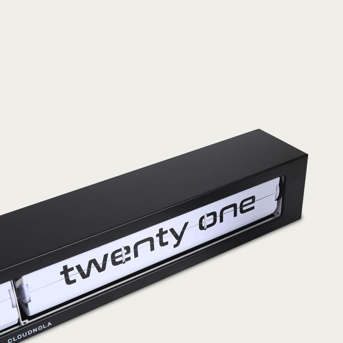 Black White Texttime – image 4