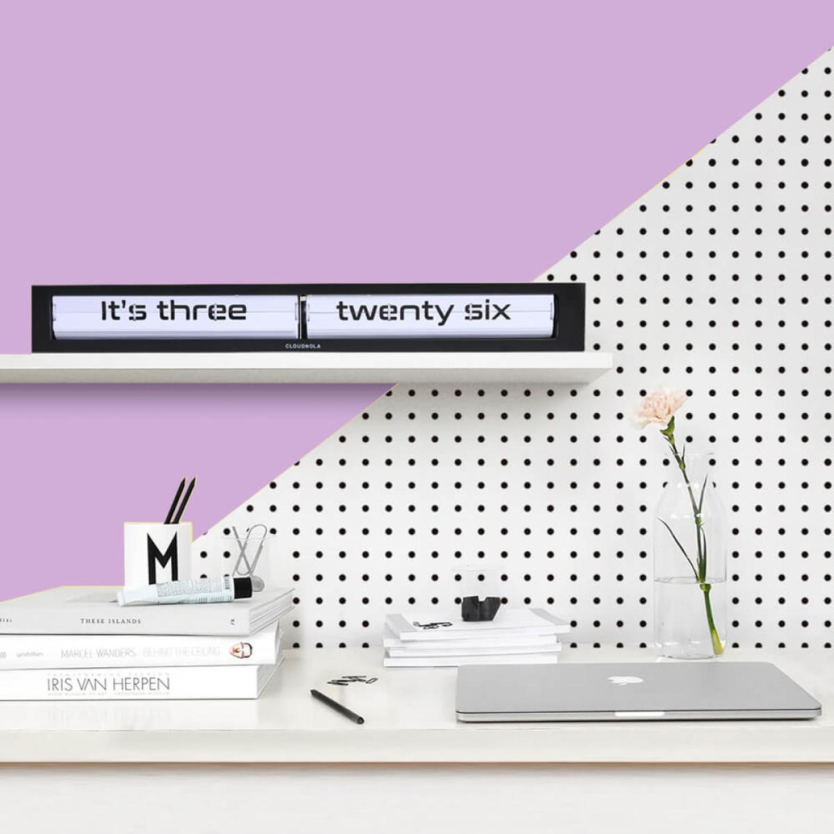 Black White Texttime – image 5