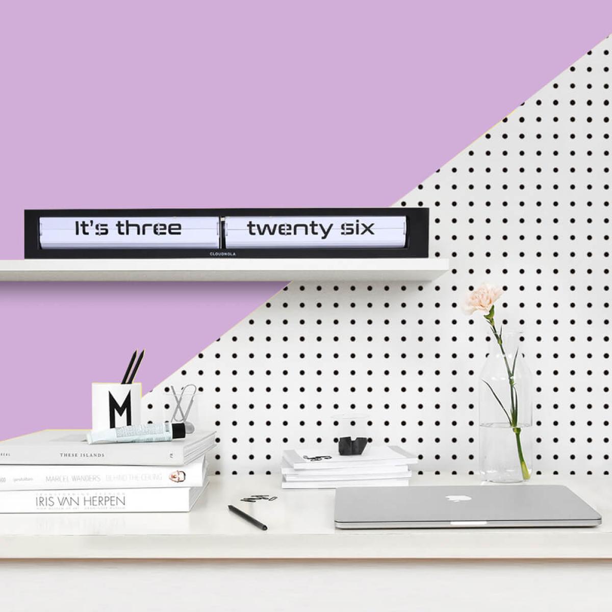 Black White Texttime – image 7