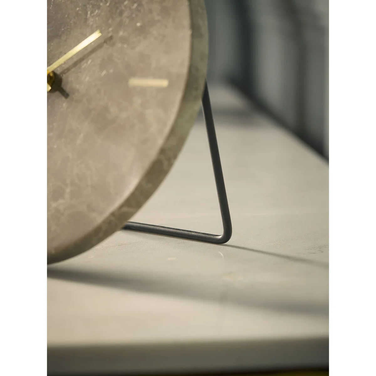 Circular Travertine Clock – image 4
