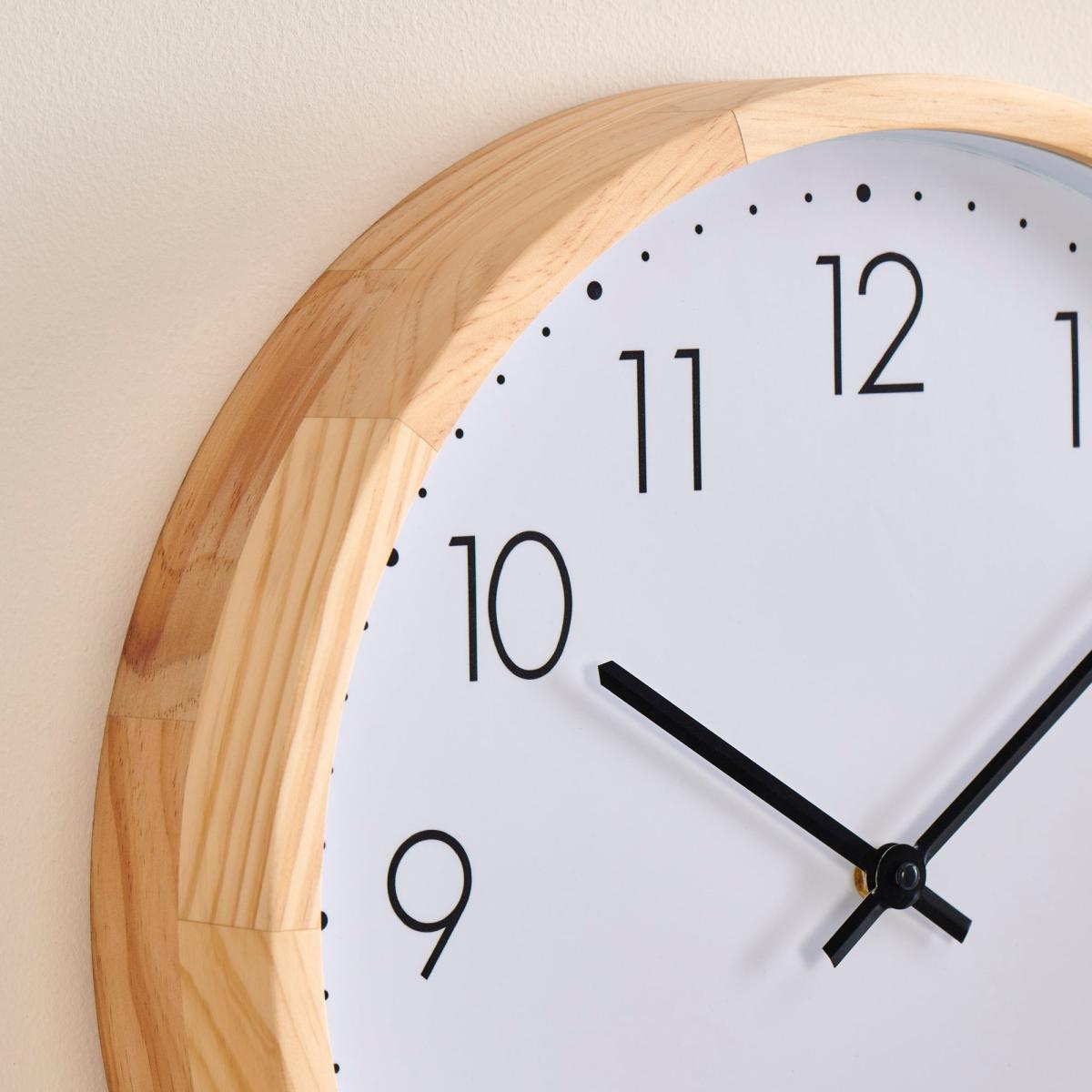 Wooden Silent Clock Brown – image 2