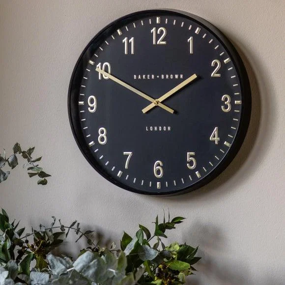 Cedar & Sage Cambridge Round Wall Clock – image 1