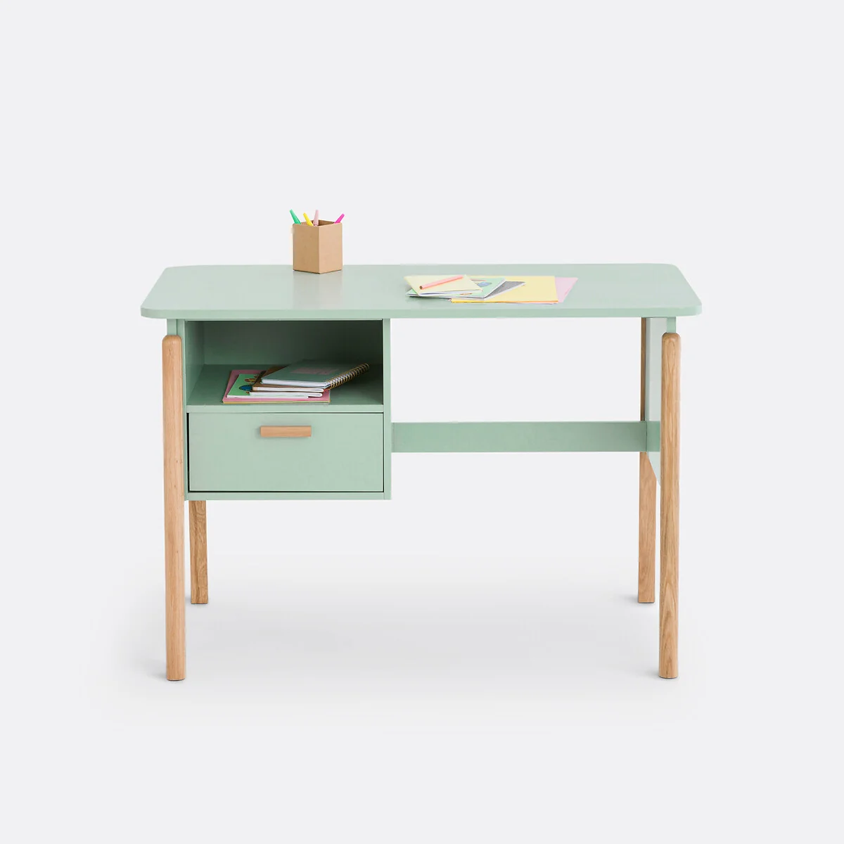 Nadil Child's Desk – image 3
