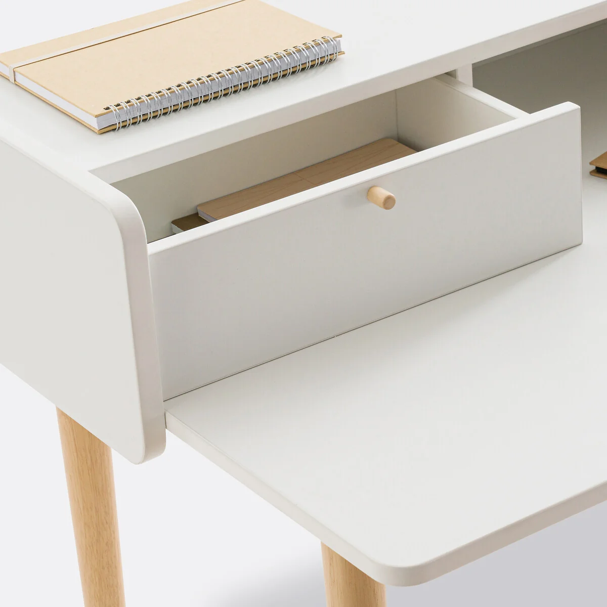 Zag Child's Desk with Extension – image 6