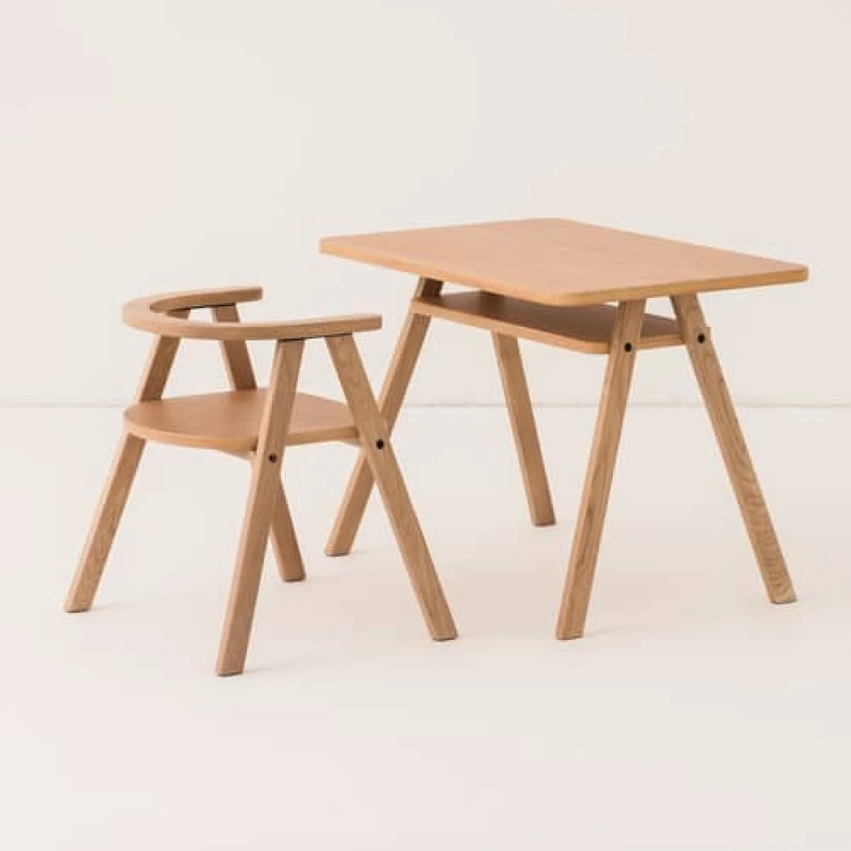 Growing Green Children's desk natural wood / 70 x 45 x H 50 cm - NOBODINOZ – image 3