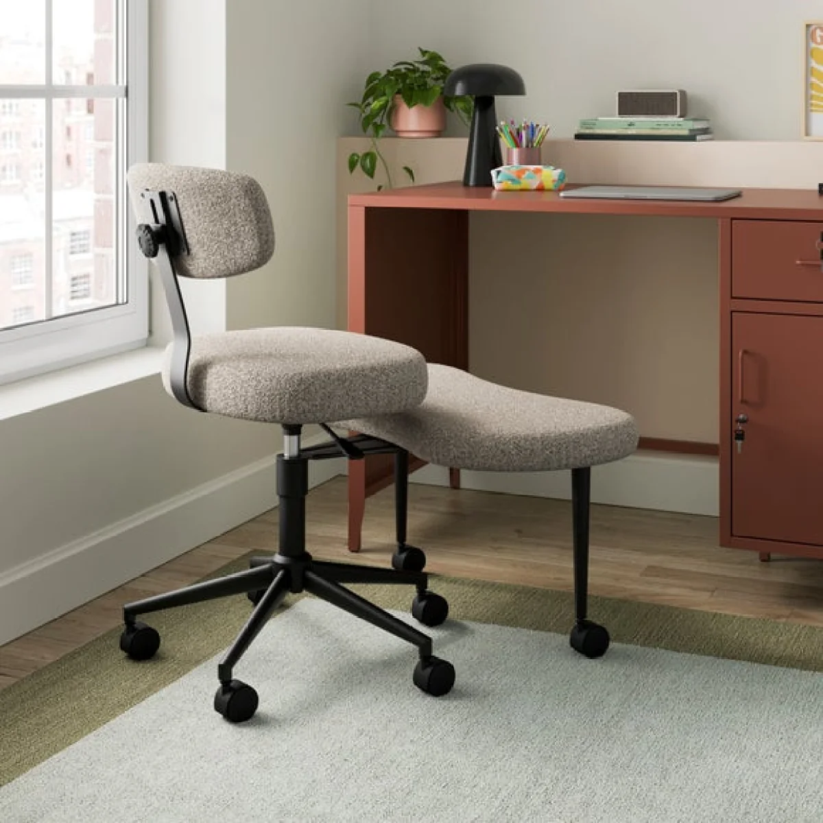 Maisie Meditation Boucle Office Chair – image 5