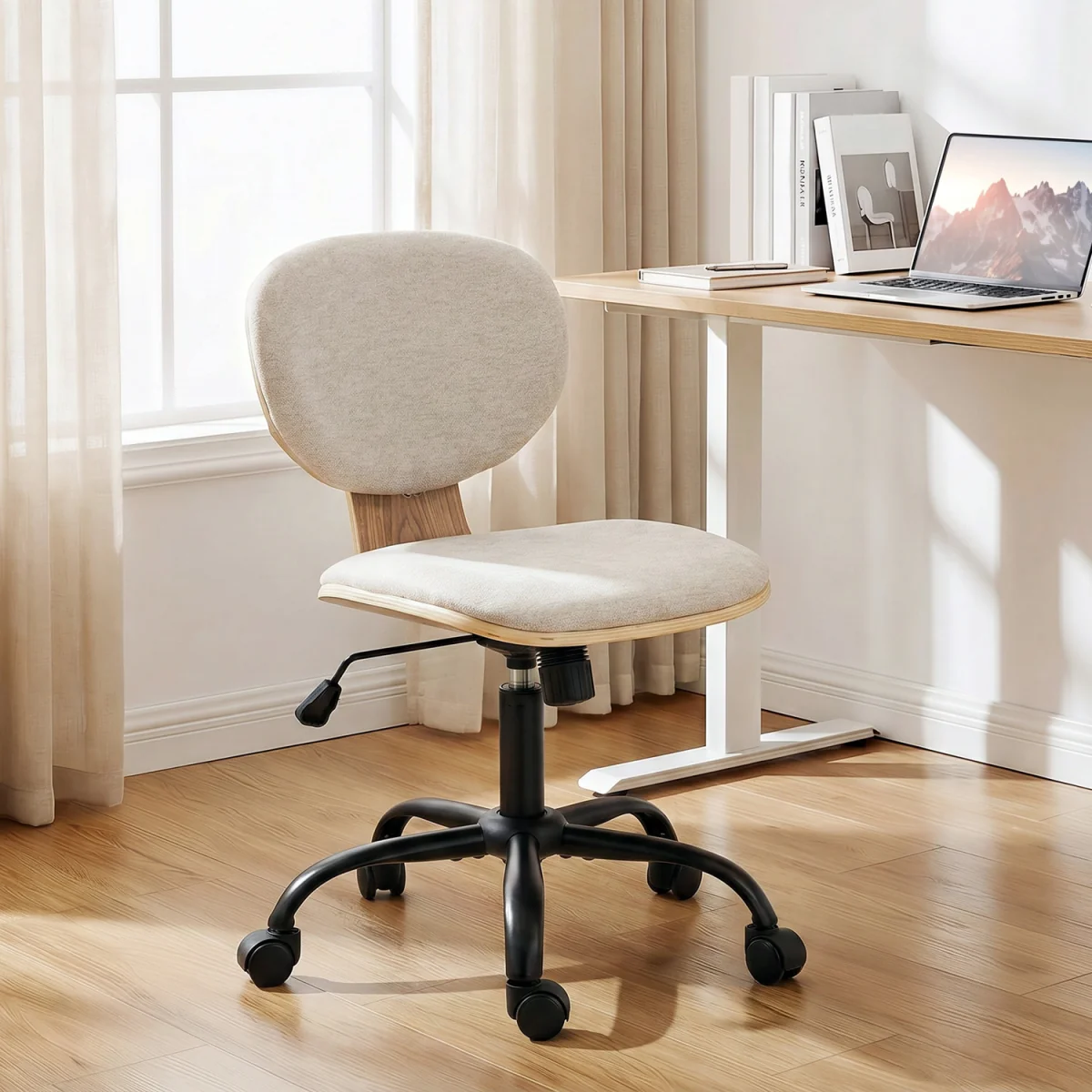 HOMCOM Home Office Desk Chair  Adjustable Height - Light Grey – image 3