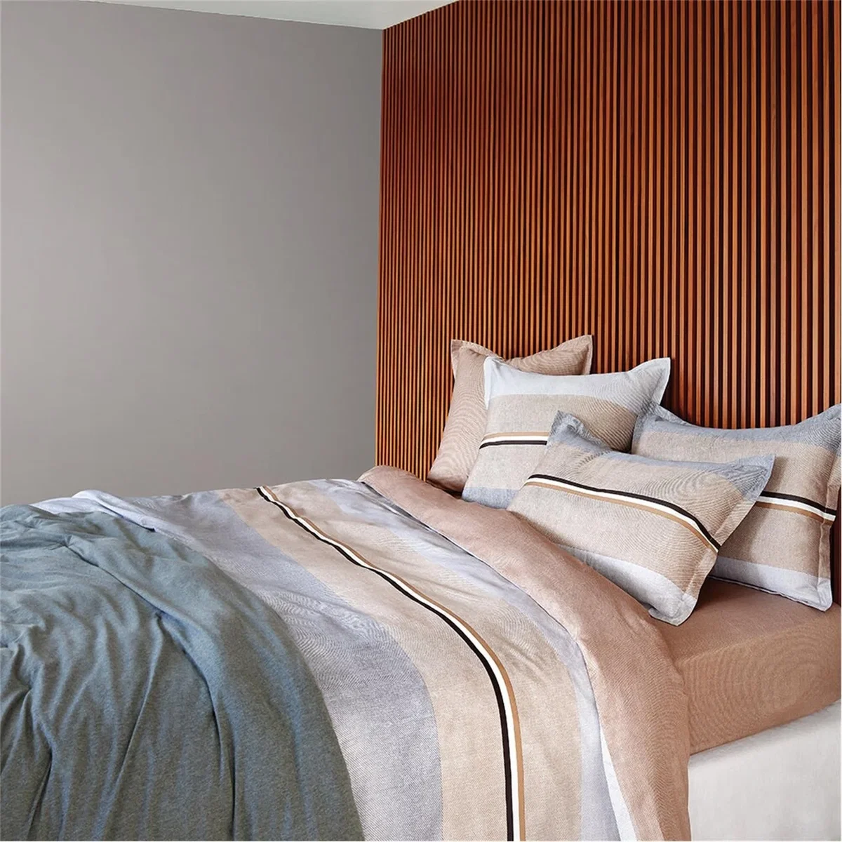Boss Iconic Stripe Duvet Cover – image 2