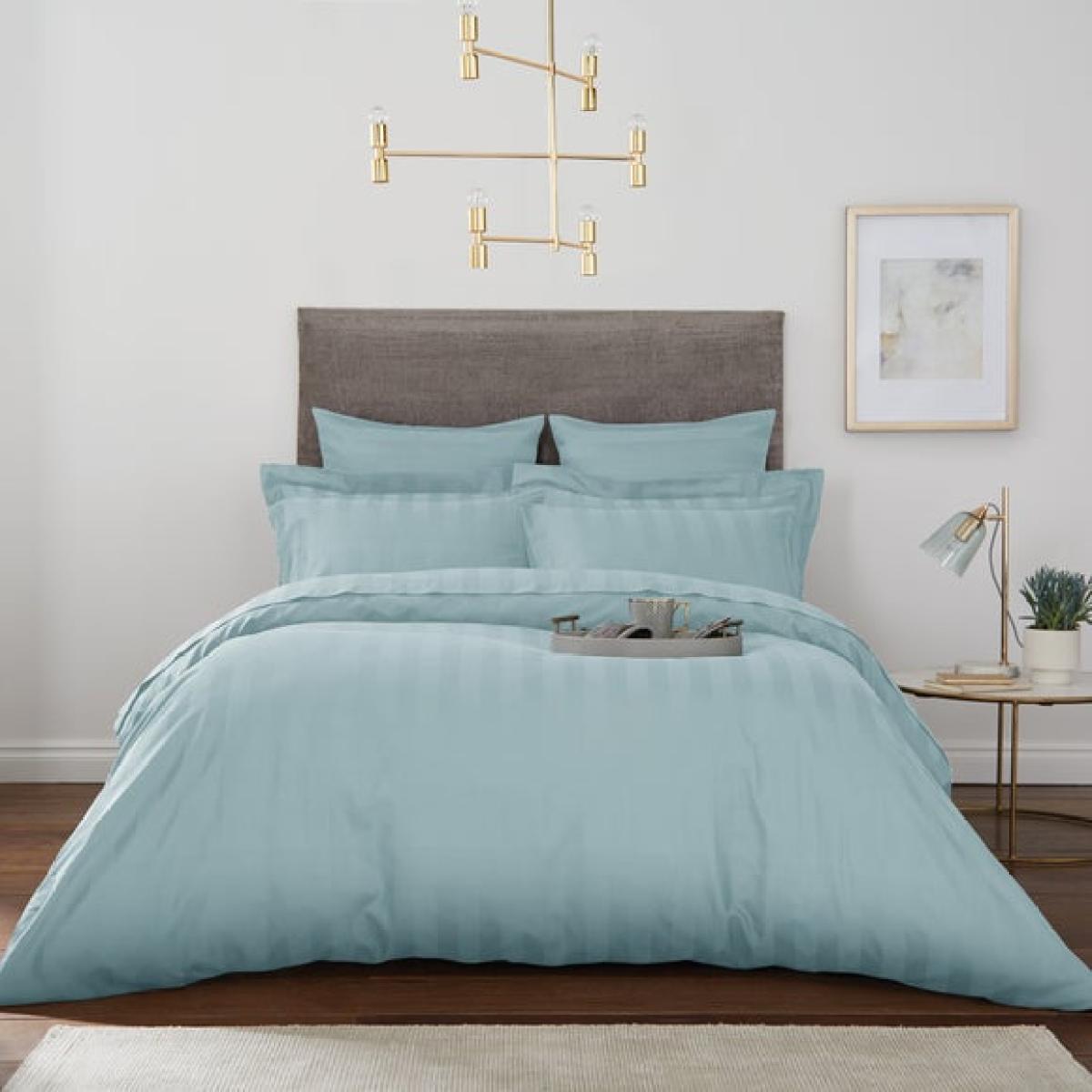 Hotel Stripe 230 Thread Count 100% Cotton Duvet Cover – image 1