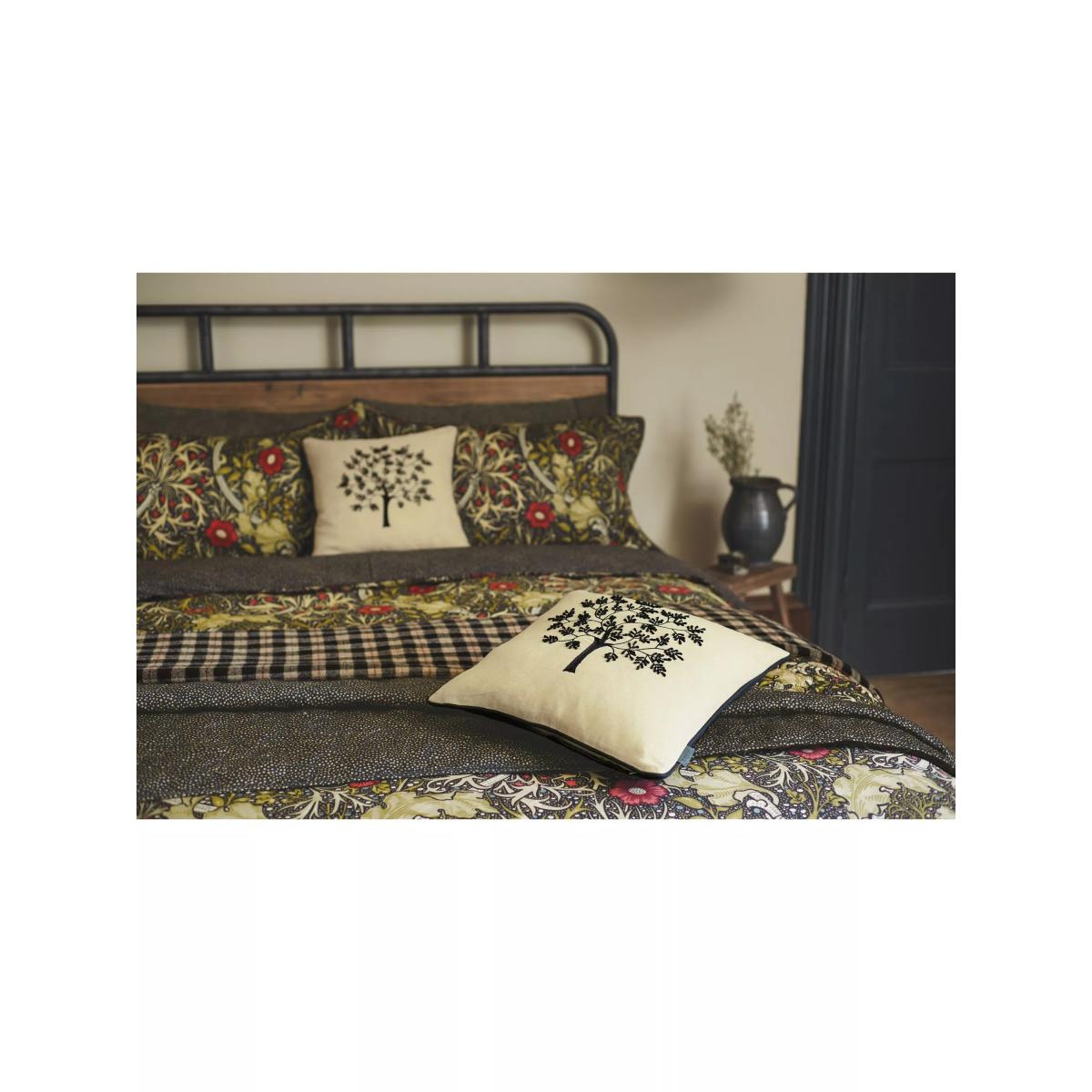 Morris & Co. Seaweed Cotton Duvet Cover Set – image 2