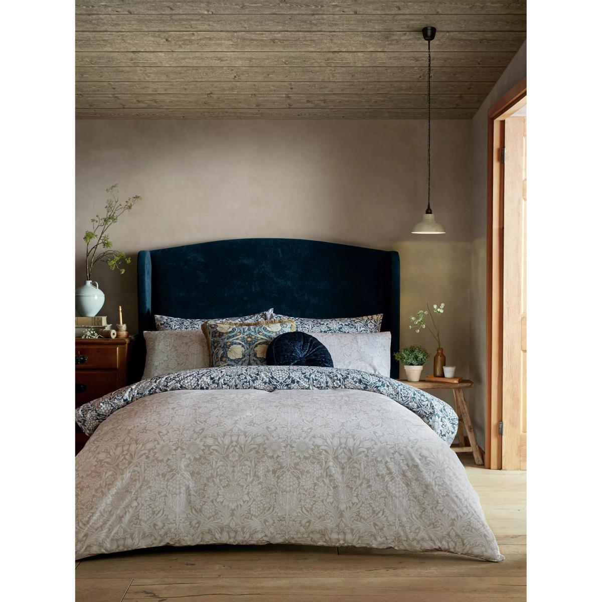 William Morris At Home Sunflower Duvet Cover Set, Blue Ink – image 2