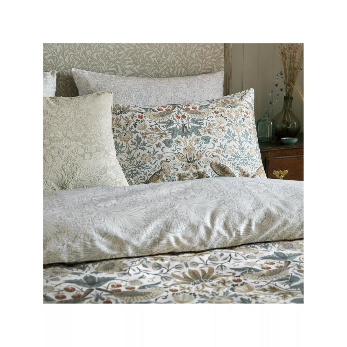 William Morris At Home Strawberry Thief Duvet Cover Set – image 4
