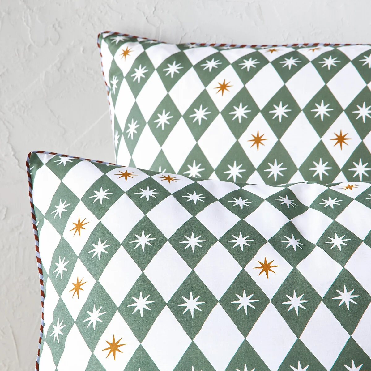 Ernesto Graphic 50% Recycled Cotton Duvet Cover – image 4