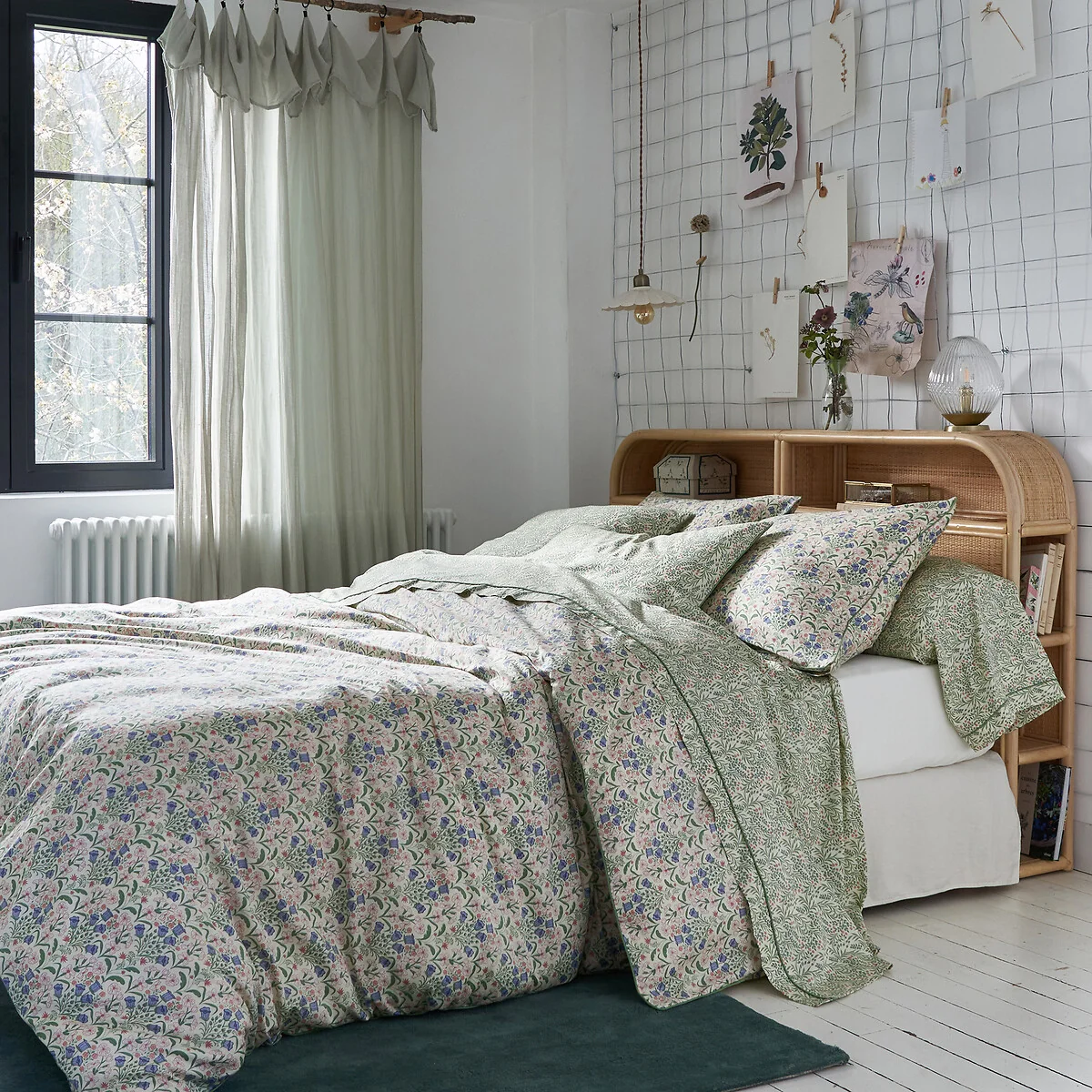 Lizbeth Floral 100% Cotton Satin 300 Thread Count Duvet Cover – image 1