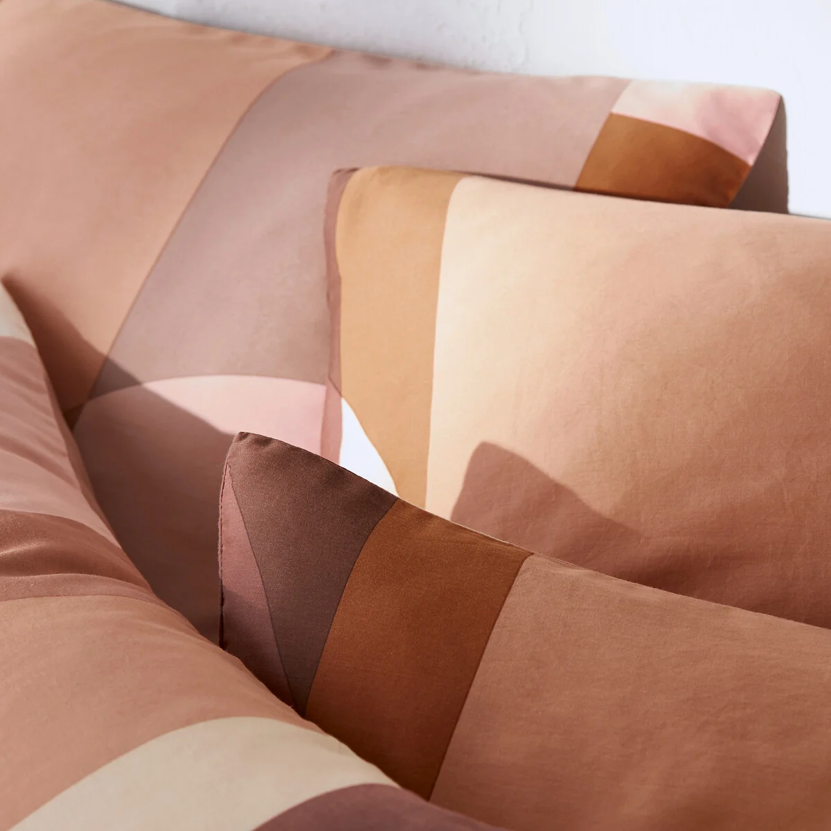 Marjorie Graphic 100% Cotton Satin 300 Thread Count Duvet Cover – image 4