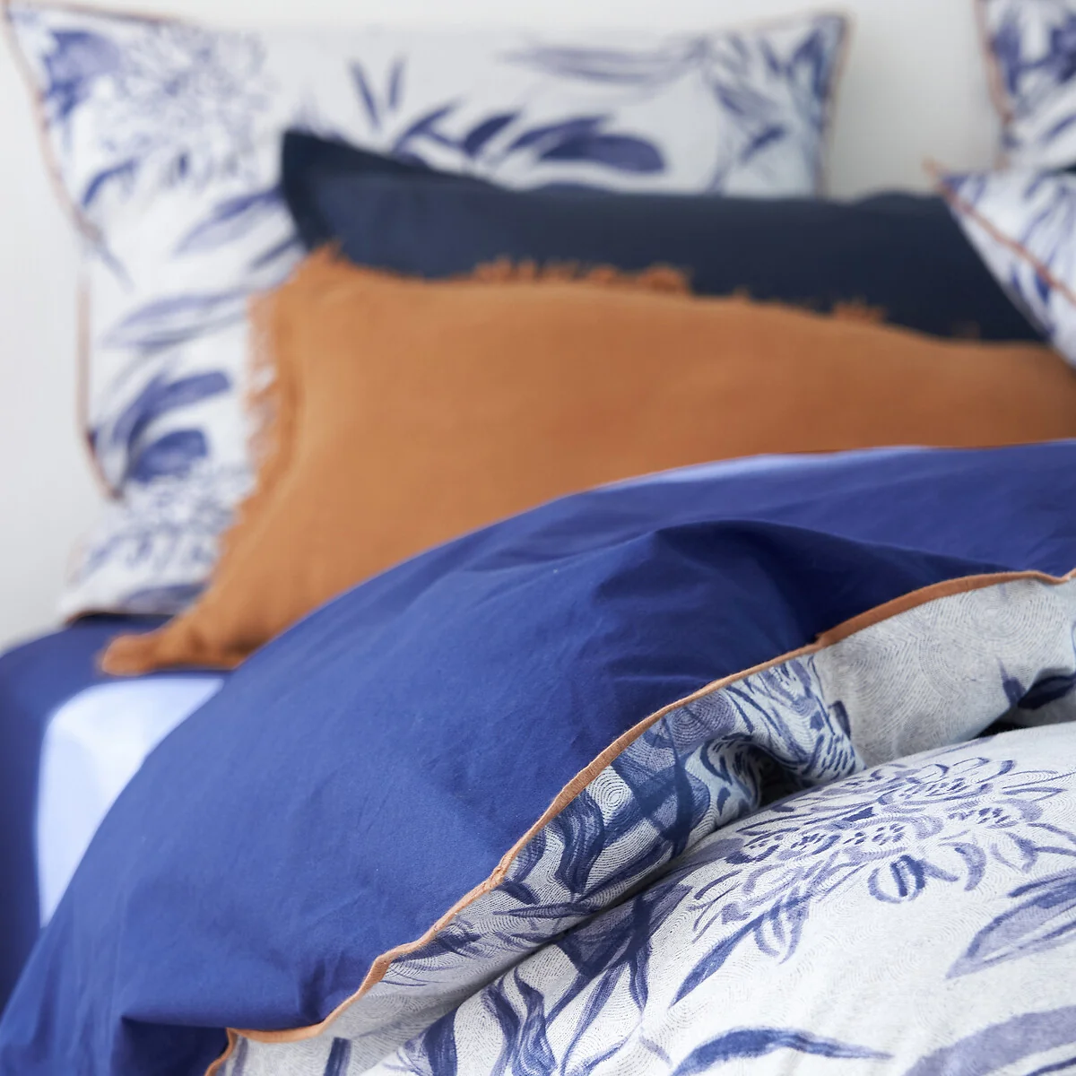 Mishima Floral 100% Cotton Percale 200 Thread Count Duvet Cover – image 2
