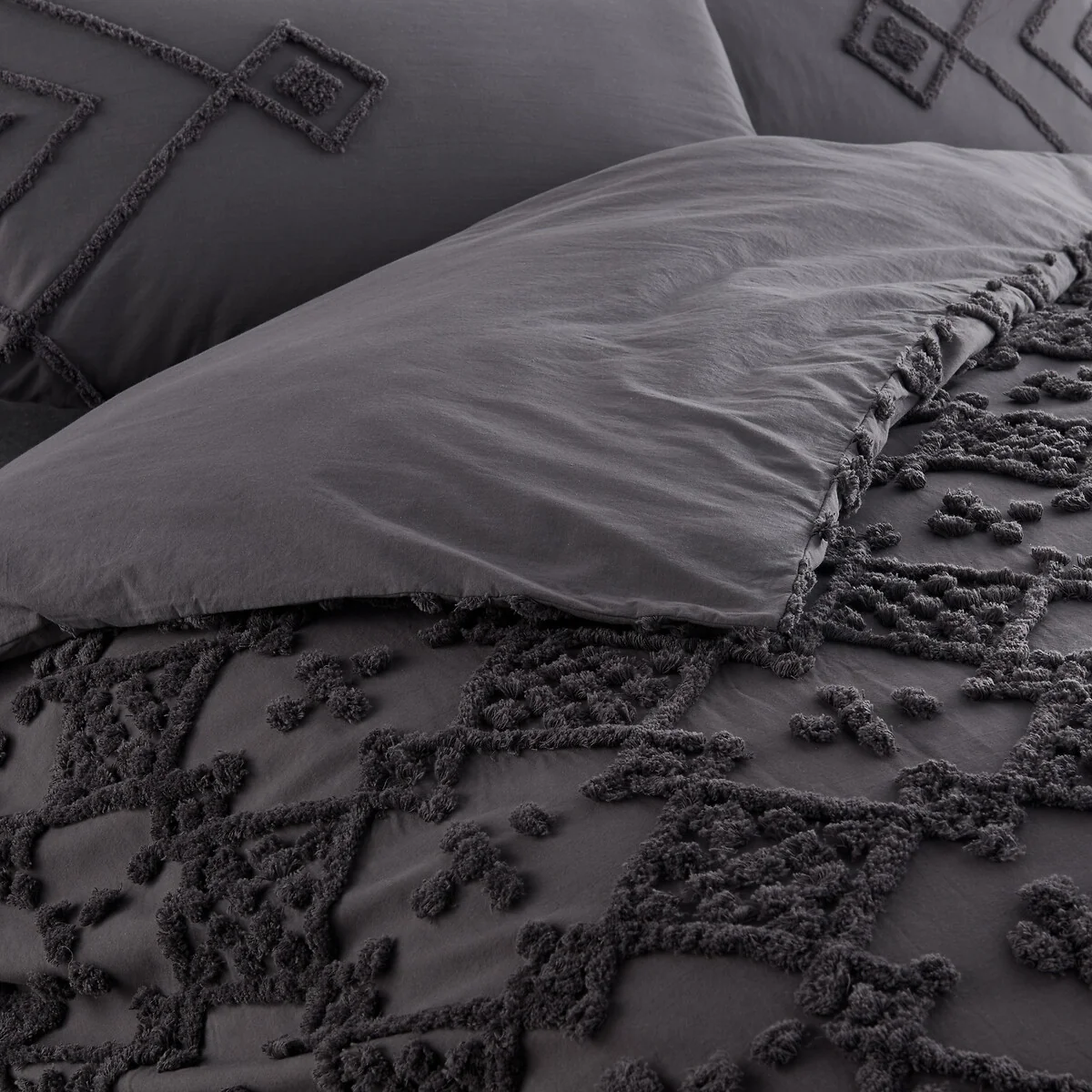 Pintu Tufted Cotton Duvet Cover – image 1