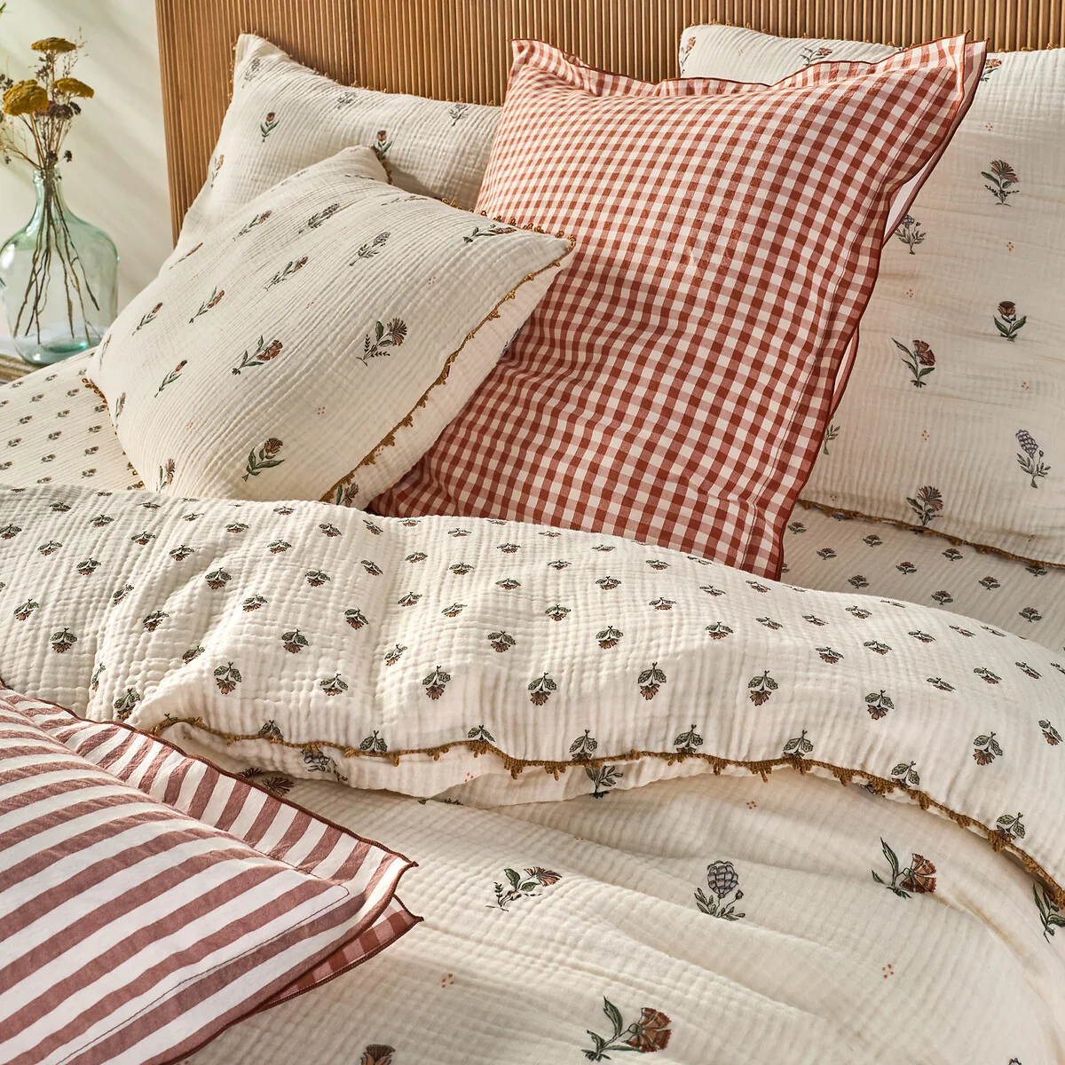 Emeline Floral 100% Cotton Muslin Duvet Cover – image 4