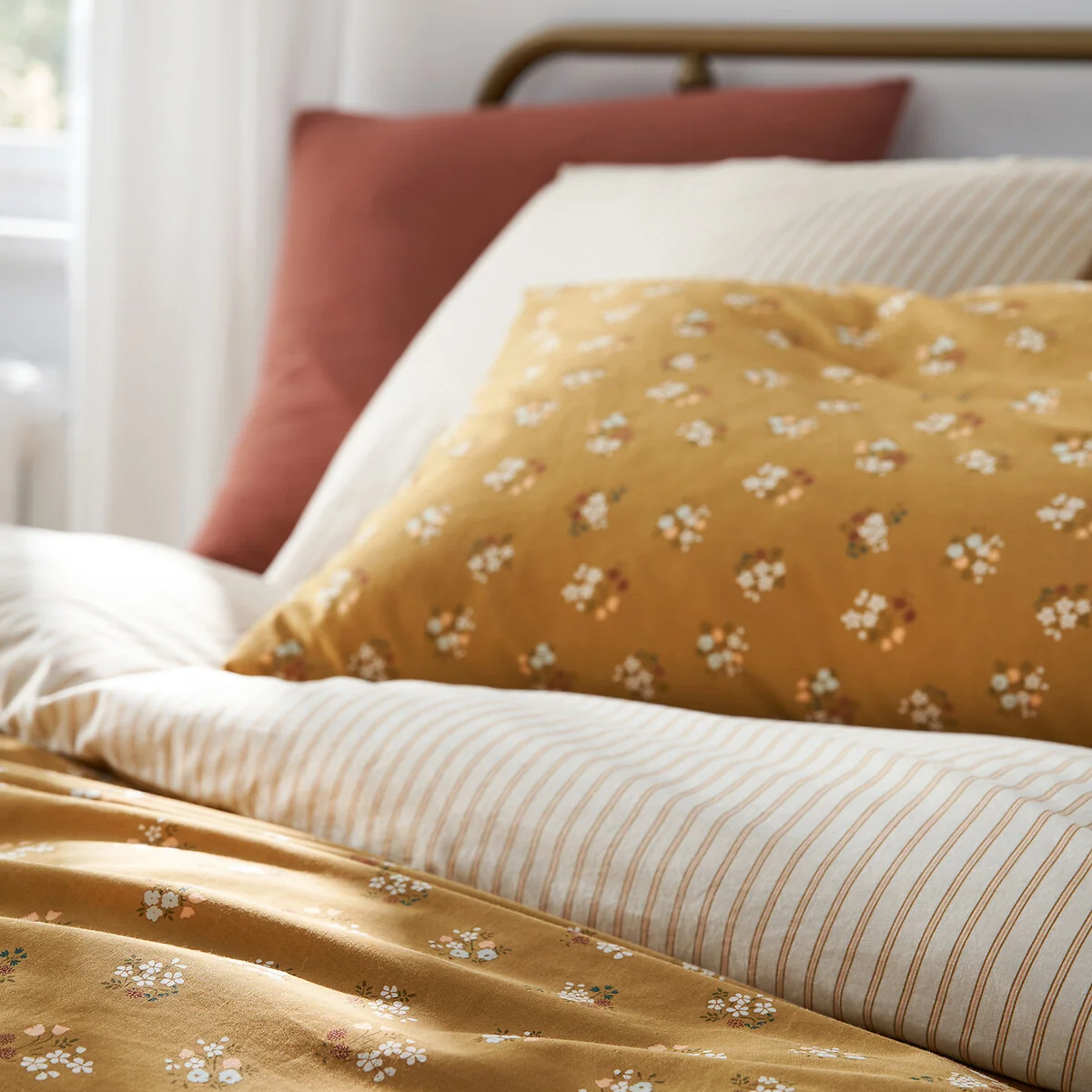 Francine Striped Floral 100% Washed Cotton Duvet Cover – image 3