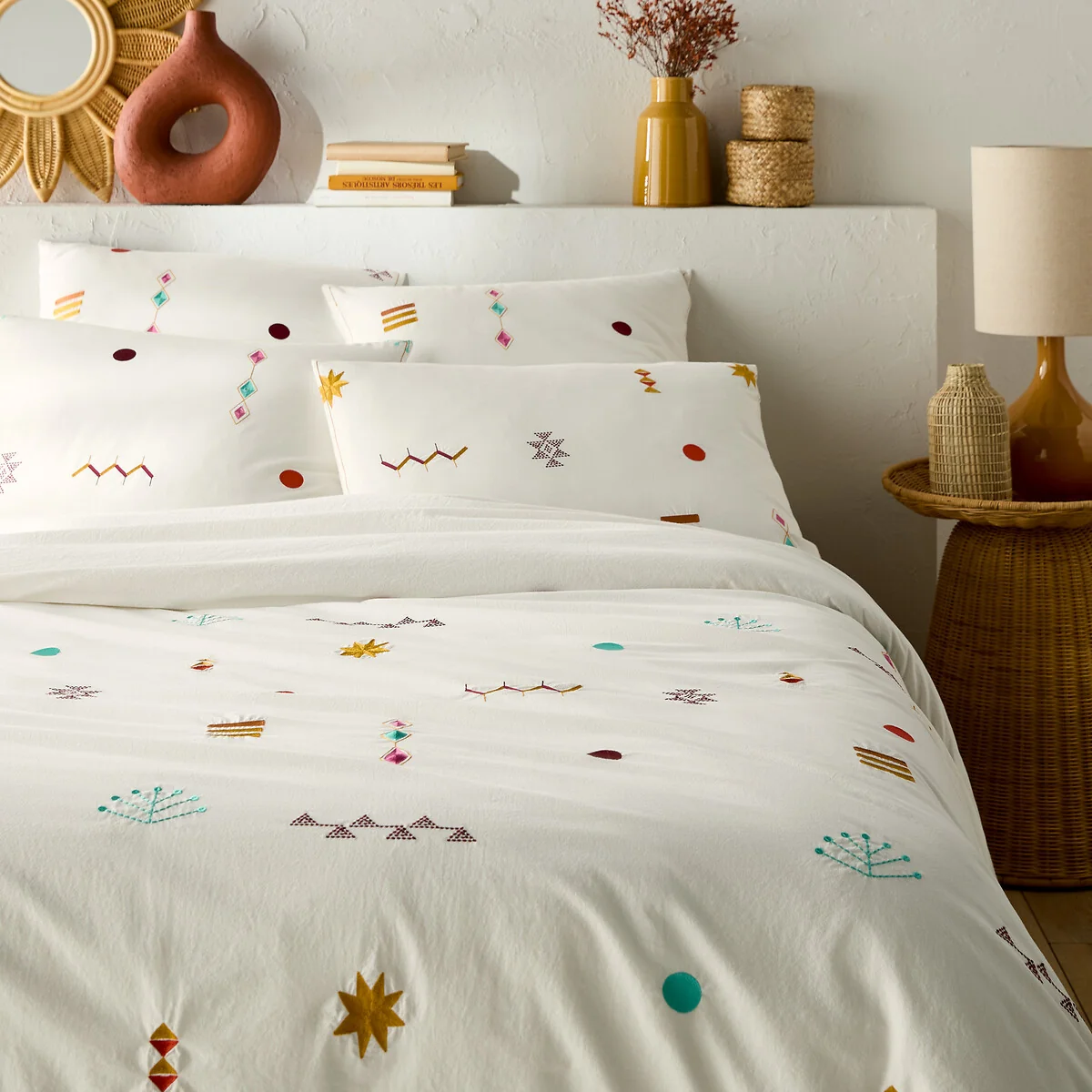 Imani Embroidered Vintage Cotton Duvet Cover – image 1