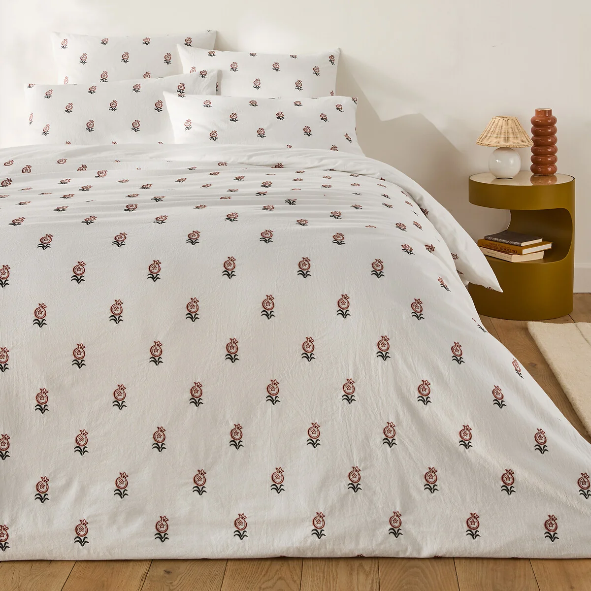 Anda Embroidered Cotton Vintage Duvet Cover – image 3