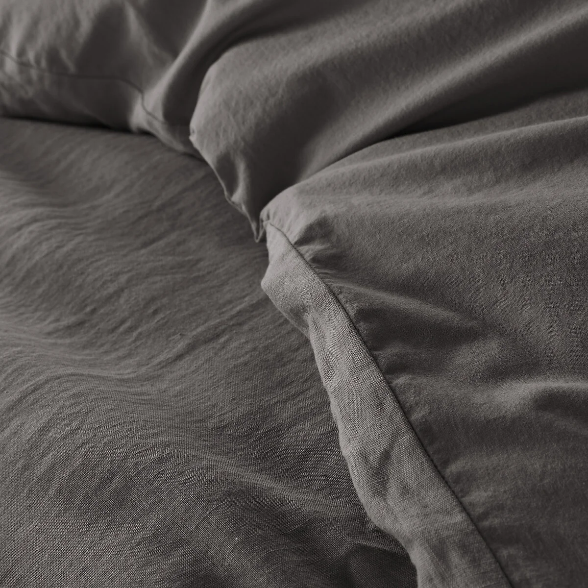 Annaba Two-Sided Washed Linen & Cotton Duvet Cover – image 3