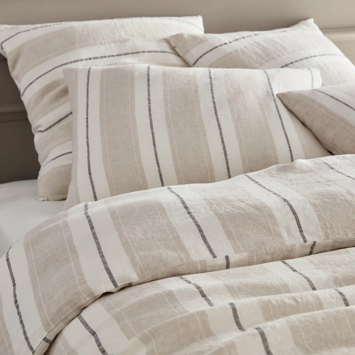 Makoun Striped 100% Washed Linen Duvet Cover – image 2