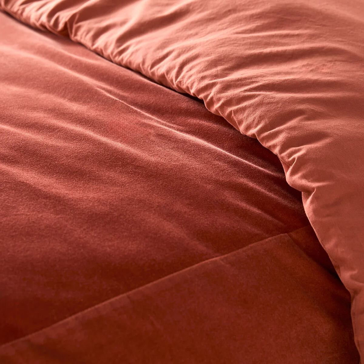 Noria Double-Sided Duvet Cover in Washed Cotton/Velvet – image 3
