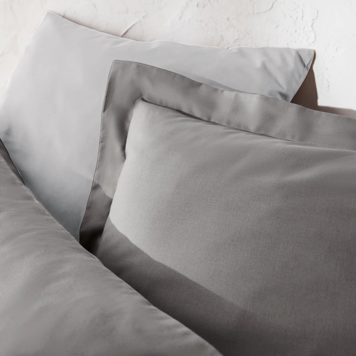 Scenario Plain Polycotton Duvet Cover – image 3