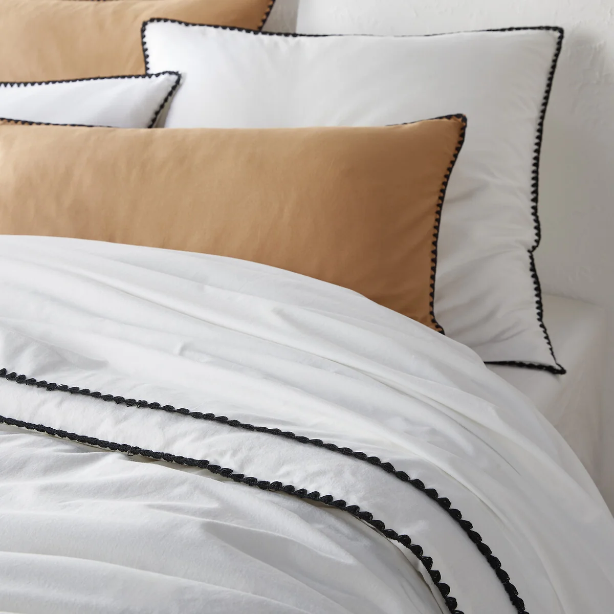 Les Signatures - Merida Embroidered Washed Cotton Duvet Cover – image 3