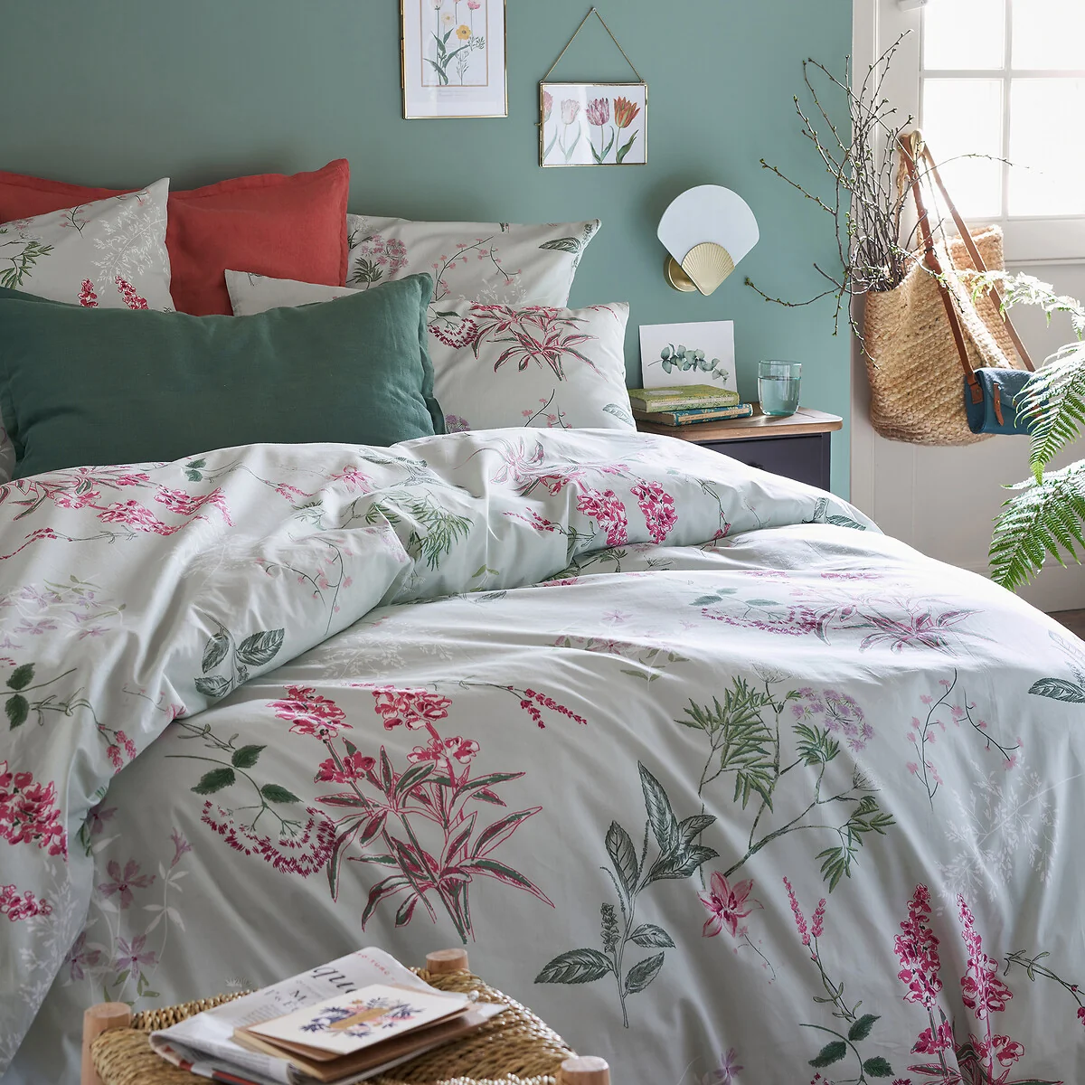 Isoline Floral 100% Cotton Percale 200 Thread Count Duvet Cover – image 2