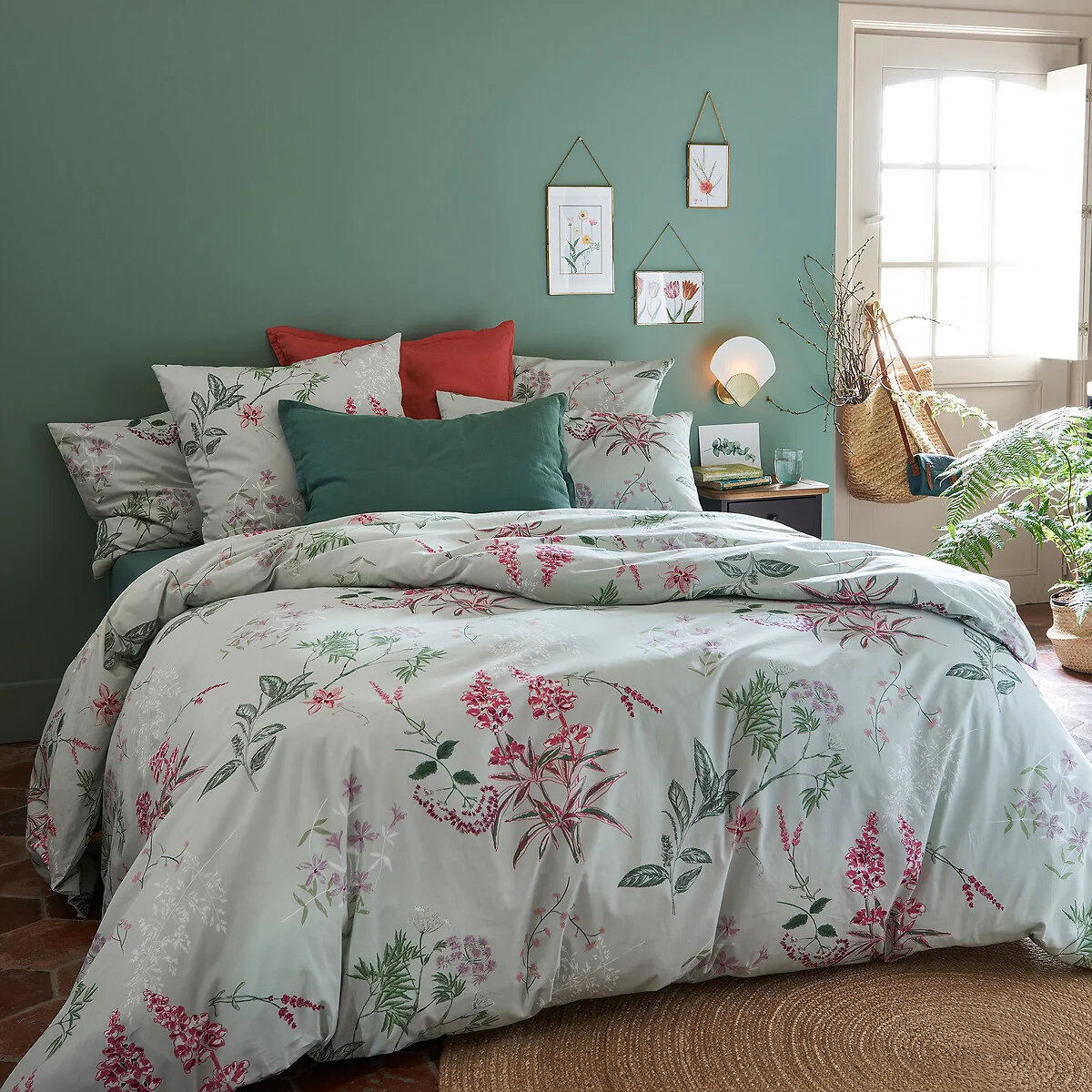Isoline Floral 100% Cotton Percale 200 Thread Count Duvet Cover – image 1