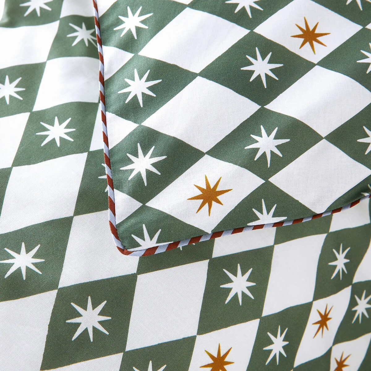 Ernesto Graphic 50% Recycled Cotton Duvet Cover – image 3