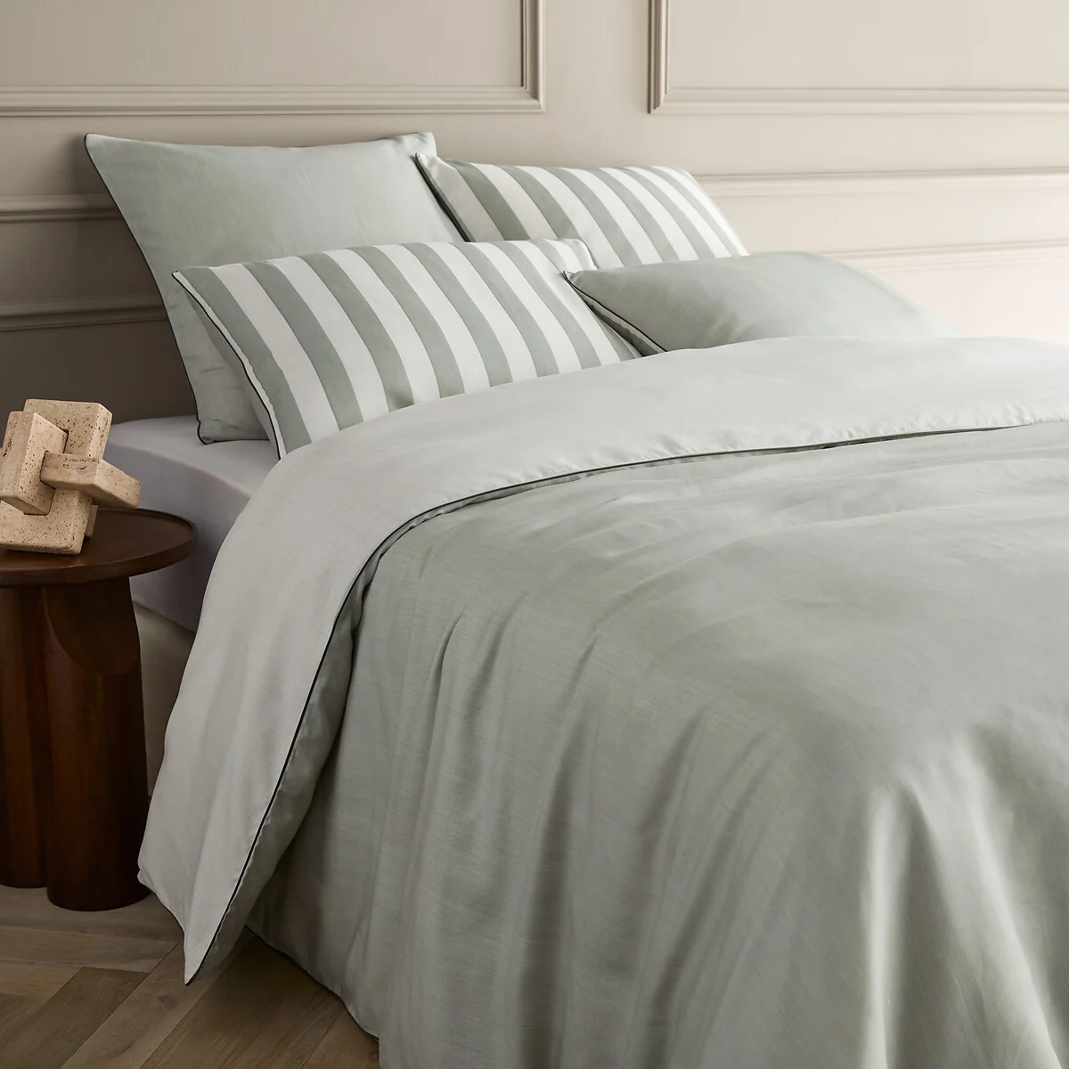Erell Organic Cotton Percale & Lyocell Duvet Cover – image 6