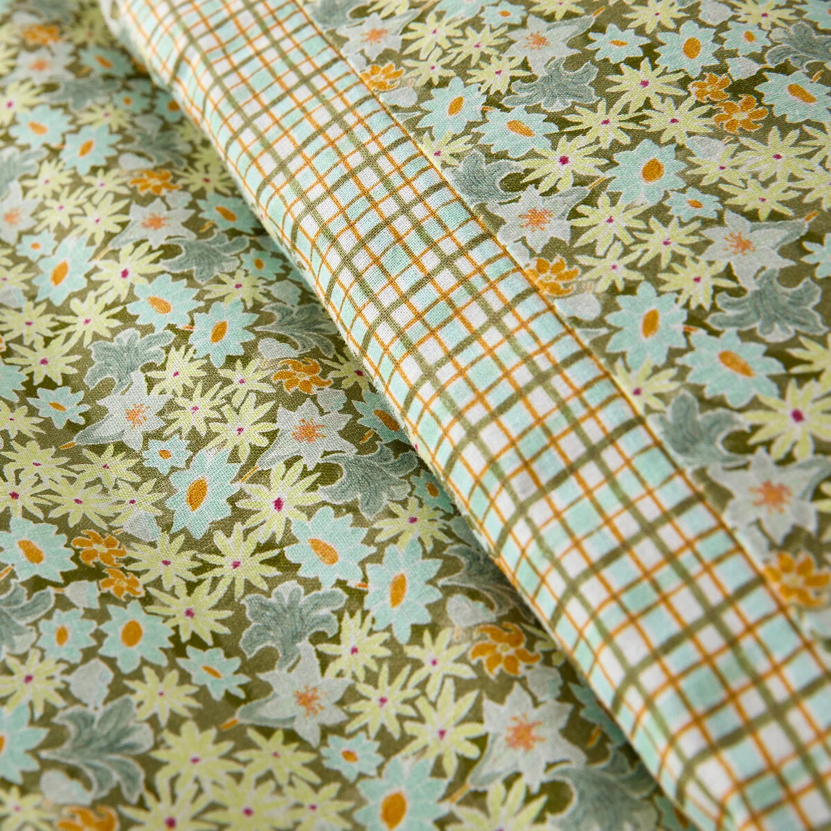 Dalina Floral Print Washed Linen/Cotton Duvet Cover – image 4
